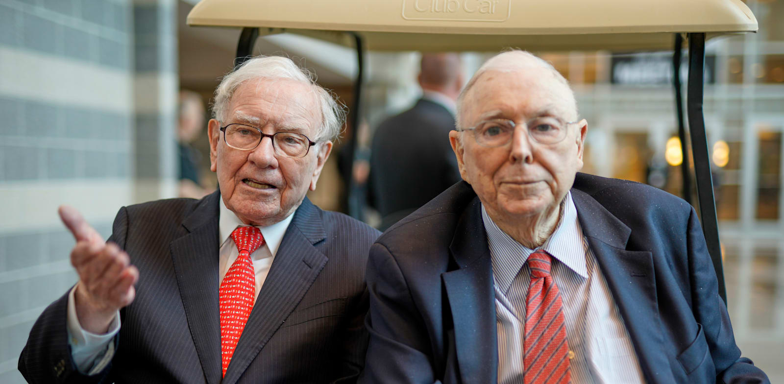 "וורן באפט וצ'ארלי מאנגר / צילום: Associated Press, Nati Harnik"