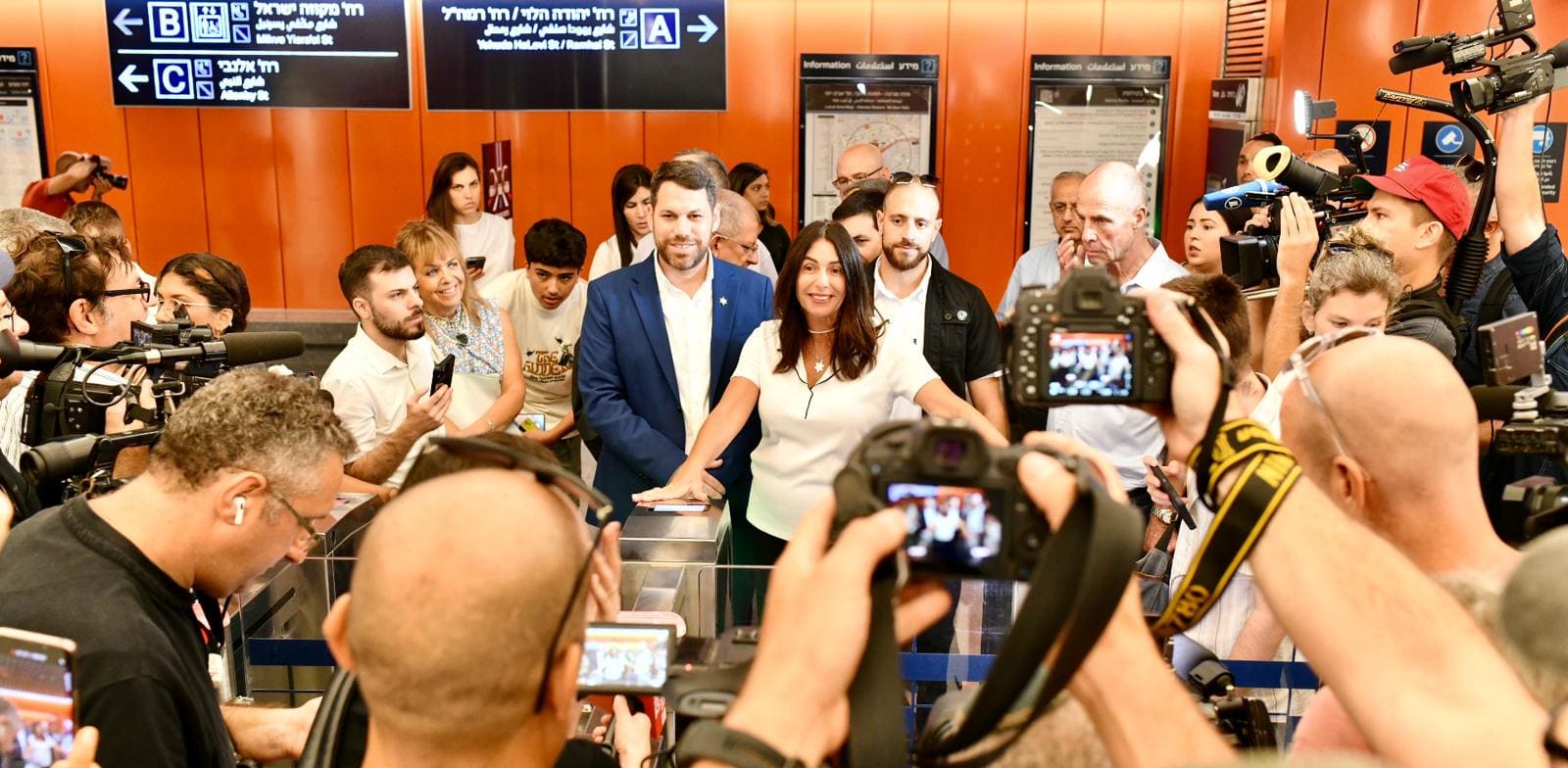 "מירי רגב, שרת התחבורה, בפתיחת הקו האדום / צילום: יוסי כהן"