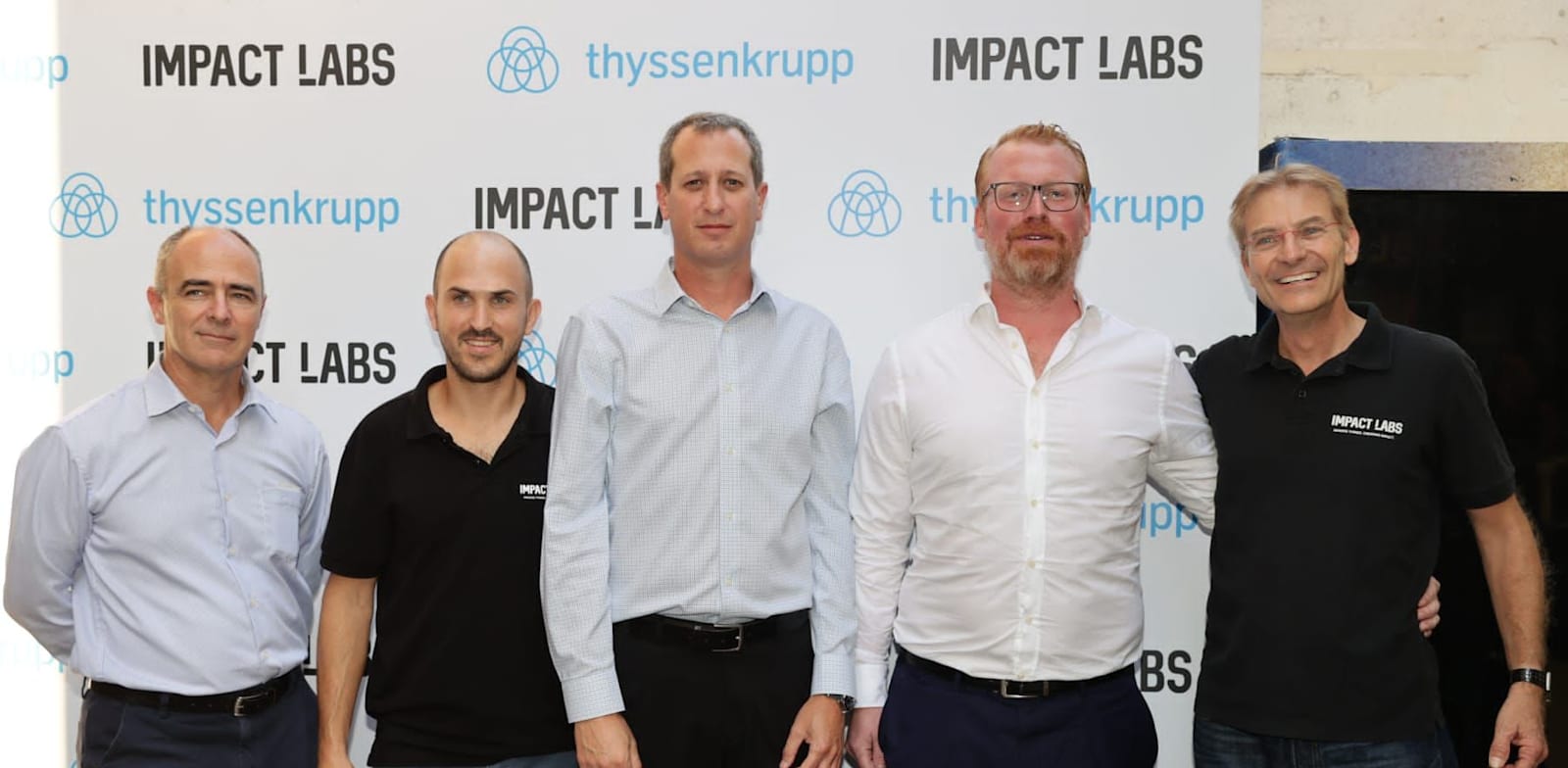 מימין לשמאל: גיא אורמן ממייסדי IMPACT LABS, פלוריאן שארטאו ראש חטיבת אסטרטגיה בטיסנקרופ מערכות ימיות, עידו אופיר מנכ״ל טיסנקרופ ישראל, עידן קייסר ממייסדי IMPACT LABS, ינון אלרועי ראש הרשות לשיתוף פעולה תעשייתי במשרד הכלכלה והתעשייה / צילום: עומר לוי