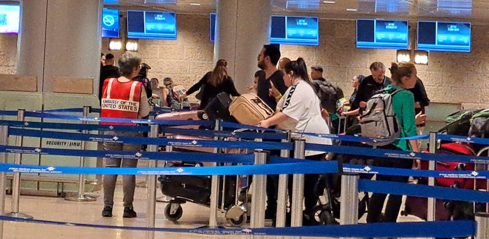 טסים ושבים בנתב''ג / צילום: טלי בוגדנובסקי