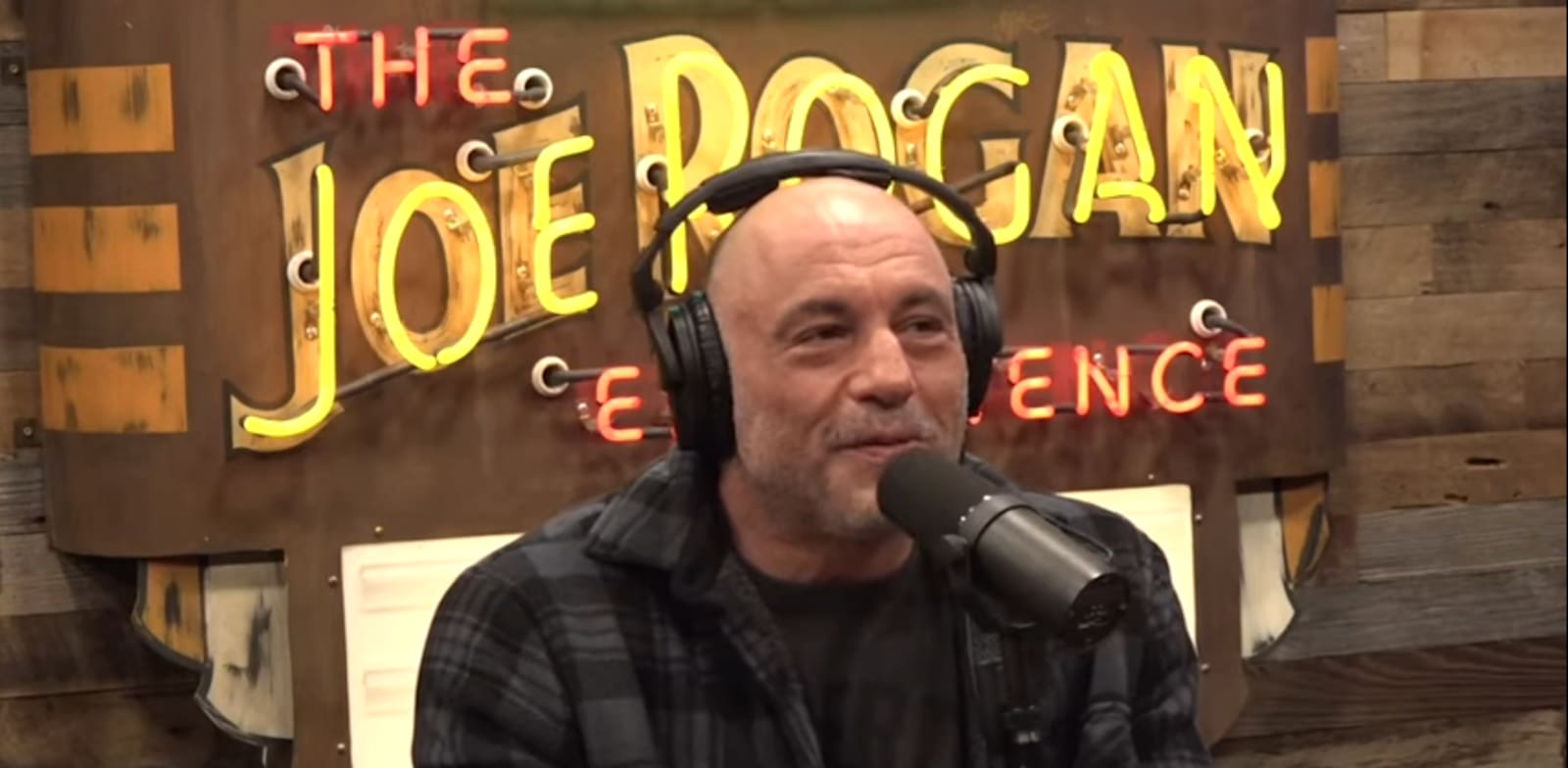 הפודקאסט המצליח "The Joe Rogan Experience" / צילום: צילום מסך