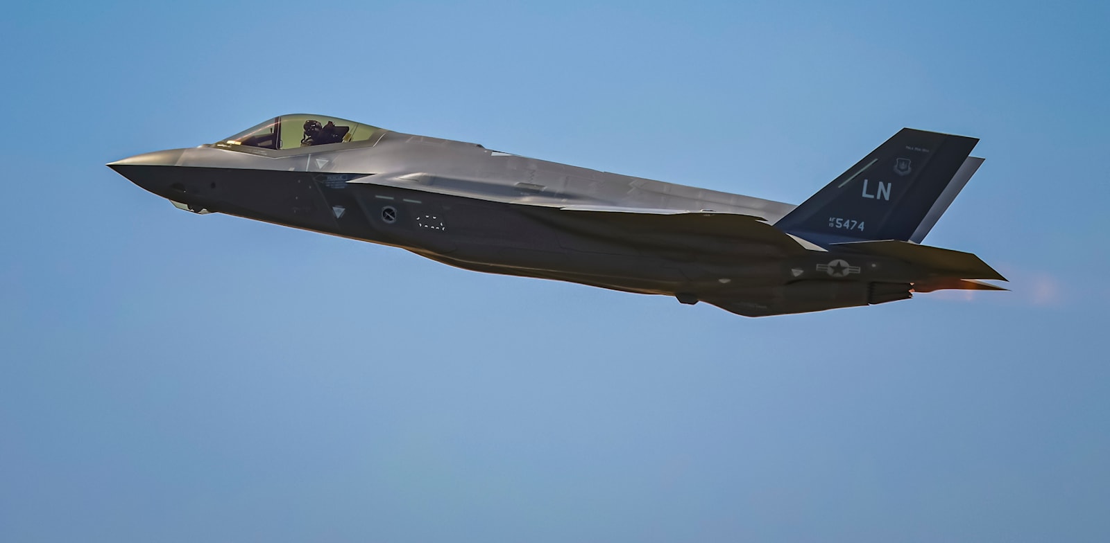 "מטוס הקרב F-35 / צילום: Reuters, Nicolas Economou"