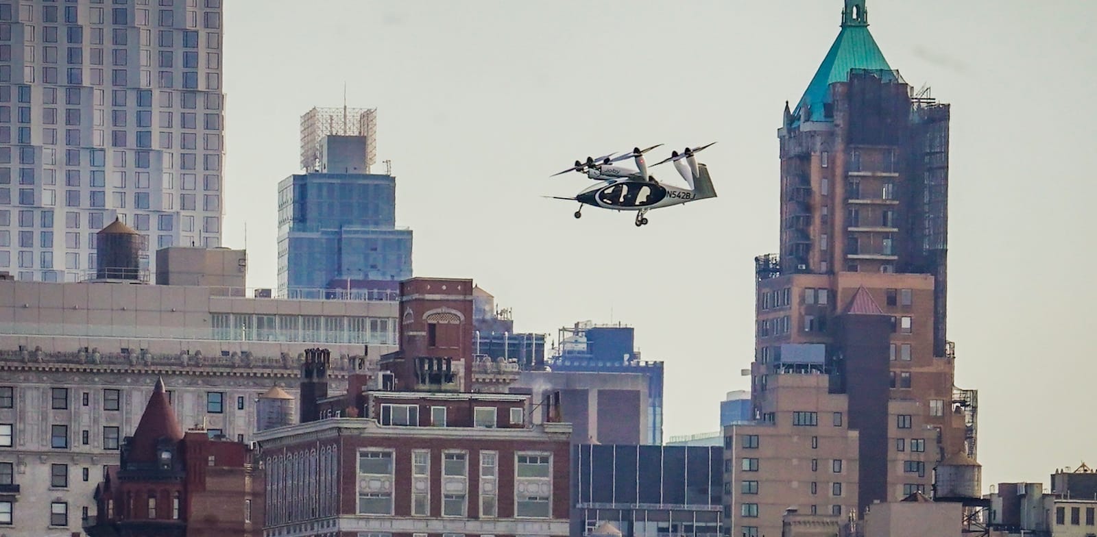 "מטוסי eVTOL של חברת ג'ובי האמריקאית, שתפעיל את המטוסים בדובאי / צילום: ap, Bebeto Matthews"