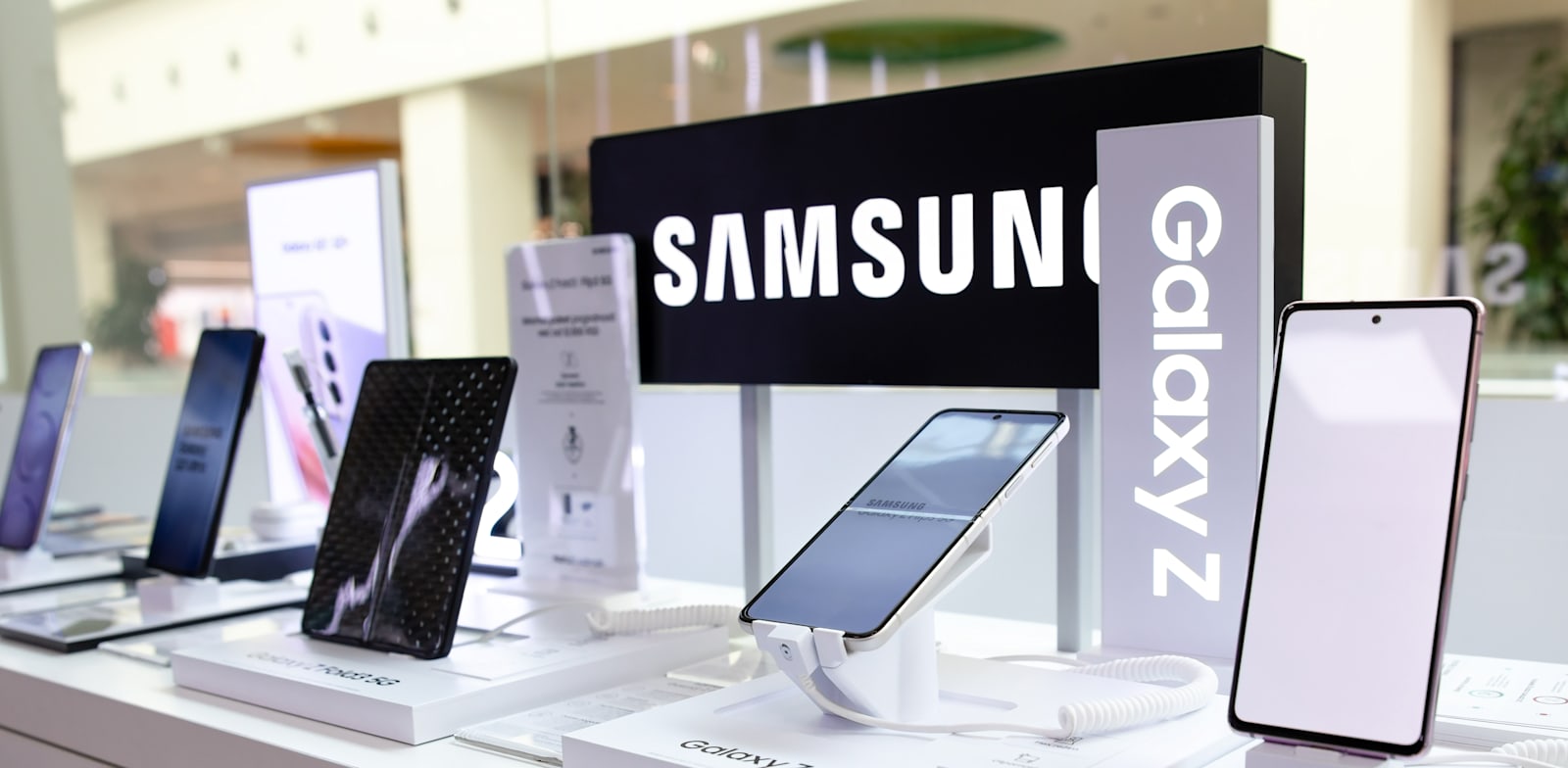 "מוצרי SAMSUNG / צילום: Shutterstock"