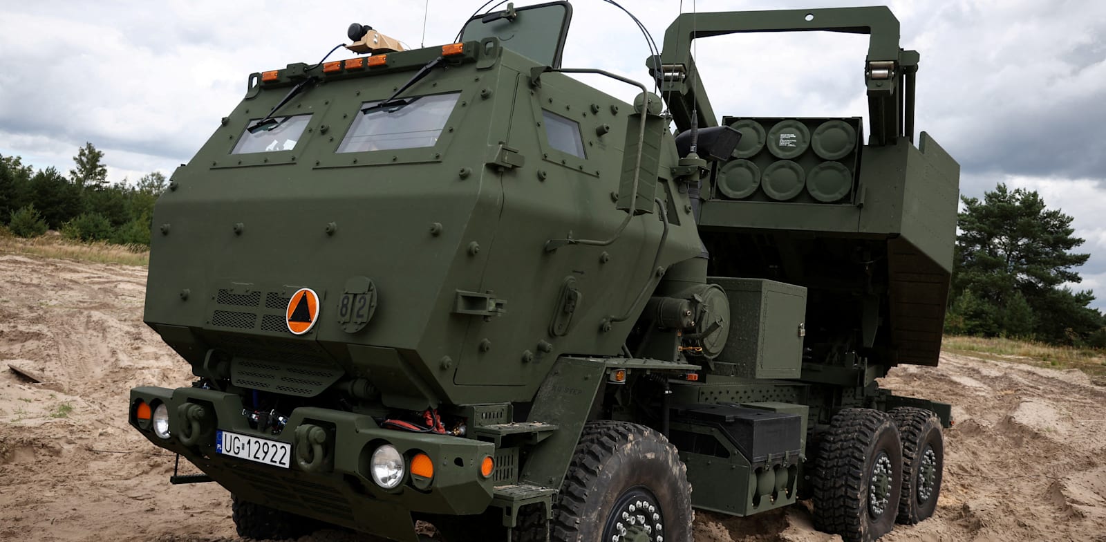 "מערכת שיגור הטילים האמריקאית HIMARS / צילום: Reuters, Kacper Pempel"