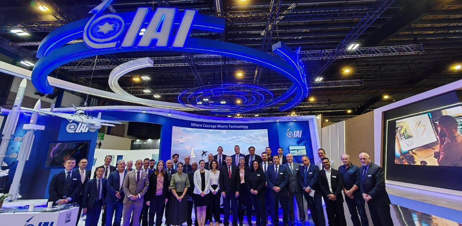 "התצוגה בסלון האווירי בסינגפור / צילום: התעשייה האווירית"