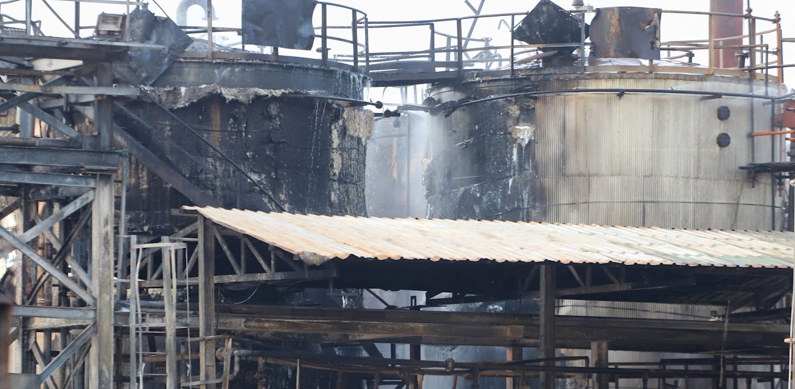 "דליפת גז שהתרחשה לפני כחצי שנה בבית הזיקוק של בנדר עבאס / צילום: Reuters, WANA NEWS AGENCY"