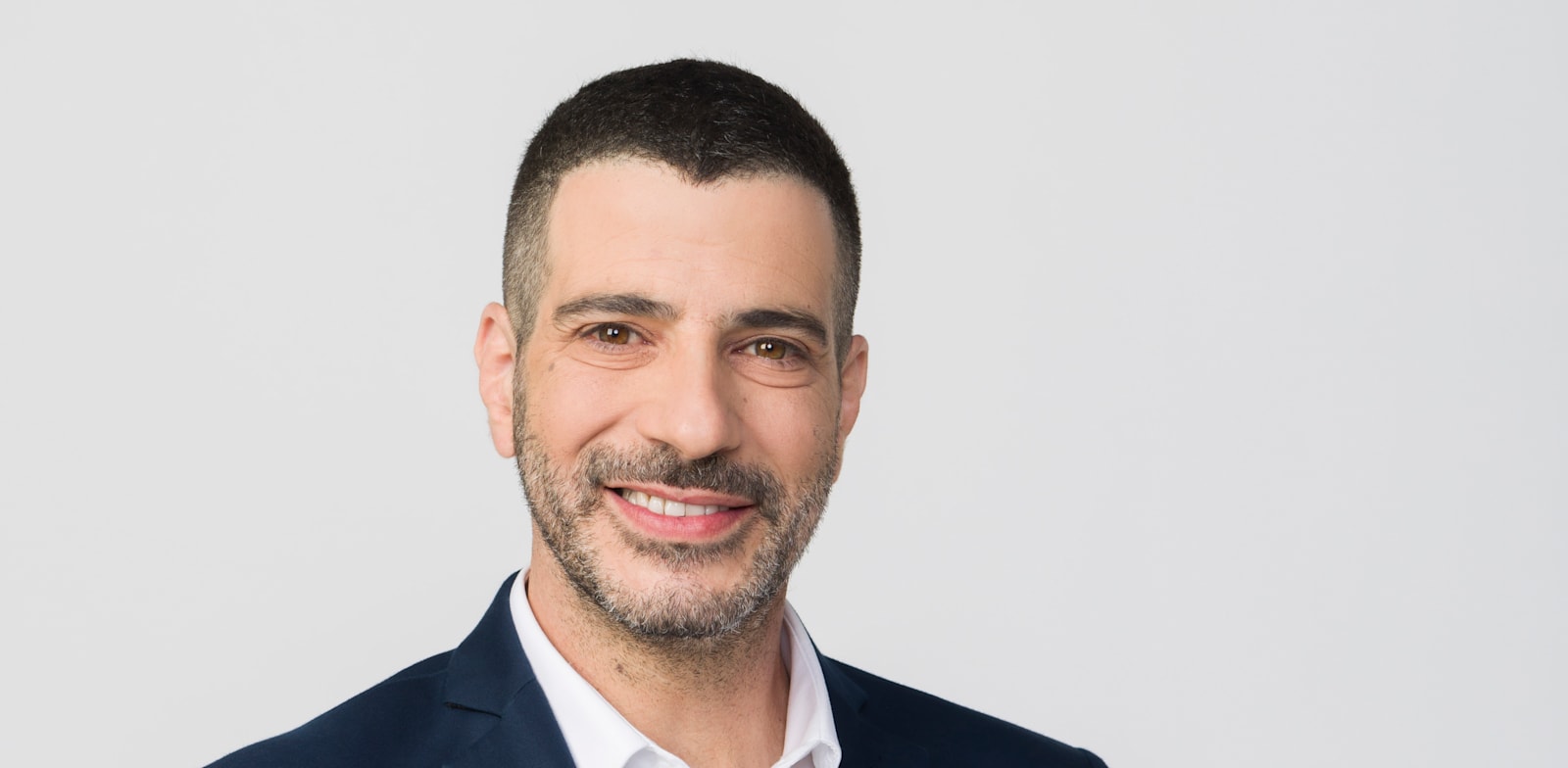 "שרון גל / צילום: סטודיו תומאס תומר שלום, ויקימדיה"