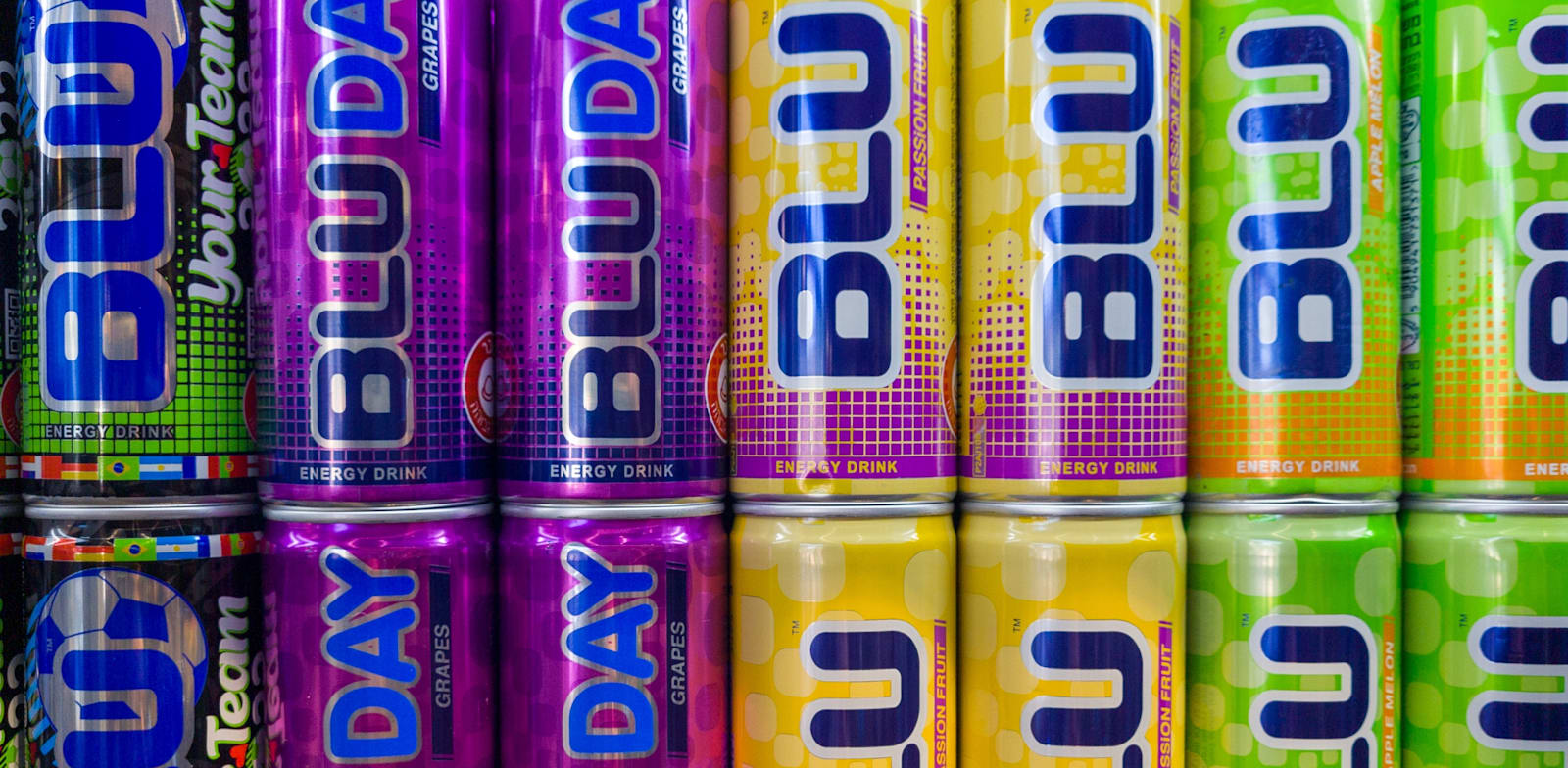 "מותג משקאות האנרגיה BLUE / צילום: Shutterstock"