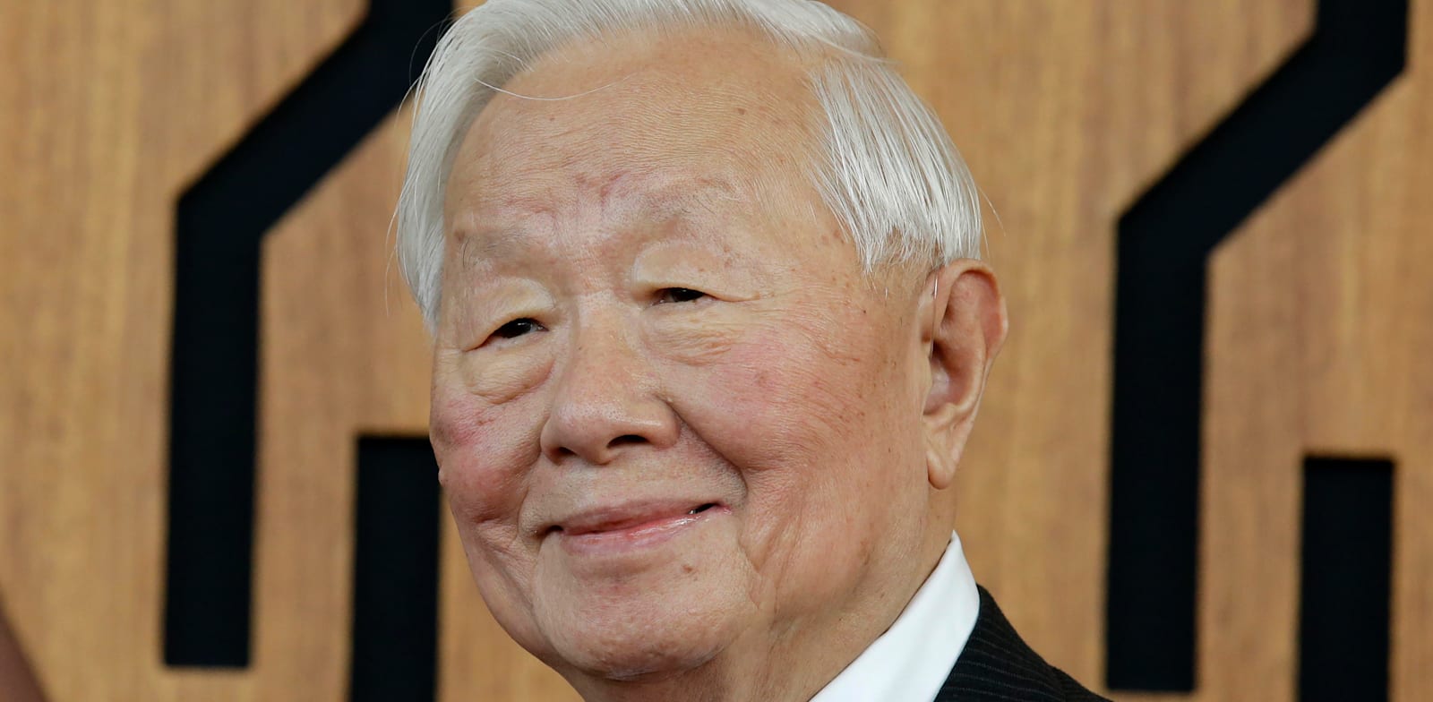 "מוריס צ'אנג / צילום: Associated Press, Aaron Favila"