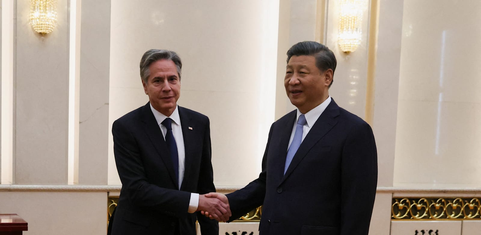 שי ג'ינפינג, נשיא סין, עם מזכיר המדינה האמריקאי אנתוני בלינקן בבייג'ינג / צילום: Reuters, LEAH MILLIS