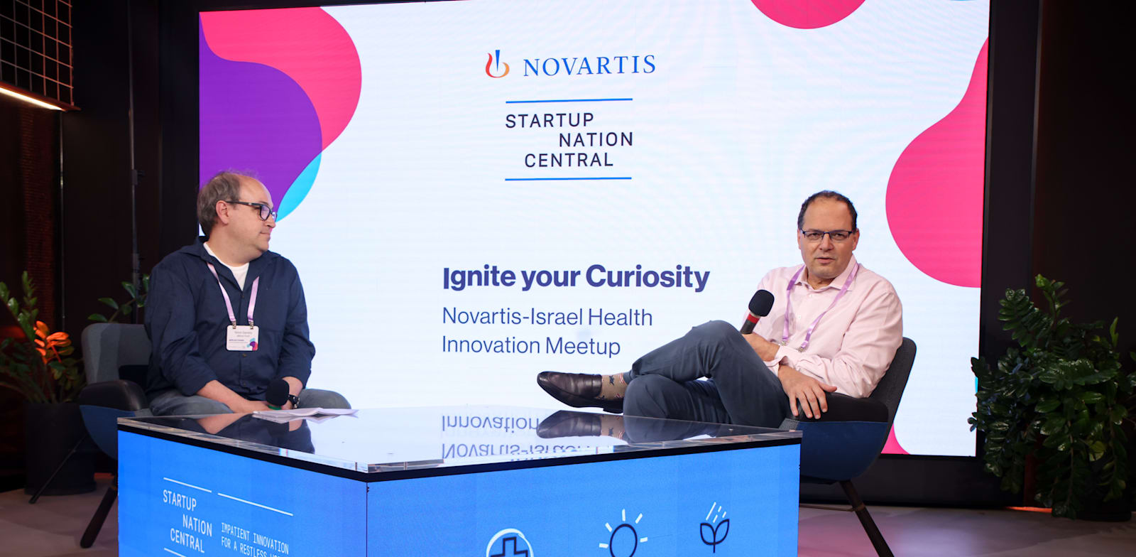 "רוני גל (מימין) וד''ר ירון דניאלי / צילום: כדיה לוי"