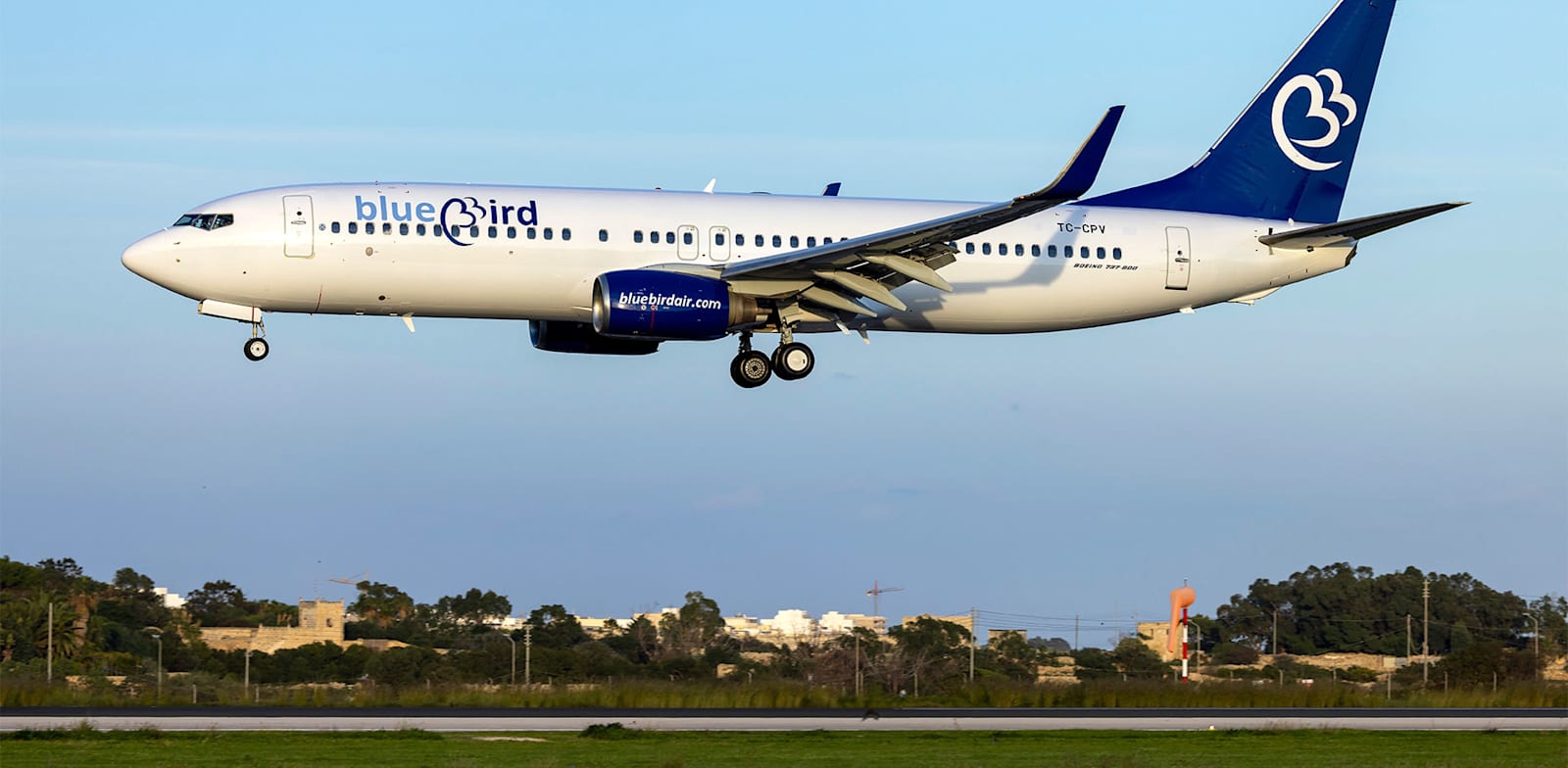 "מטוס של bluebird airways / צילום: Shutterstock"