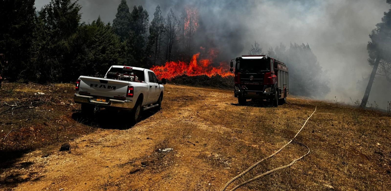 "תקיפה של חיזבאללה בצפון. פגיעת טיל בתחנת כוח גדולה עלולה לשתק את רשת החשמל הארצית / צילום: כב״ה צפון"