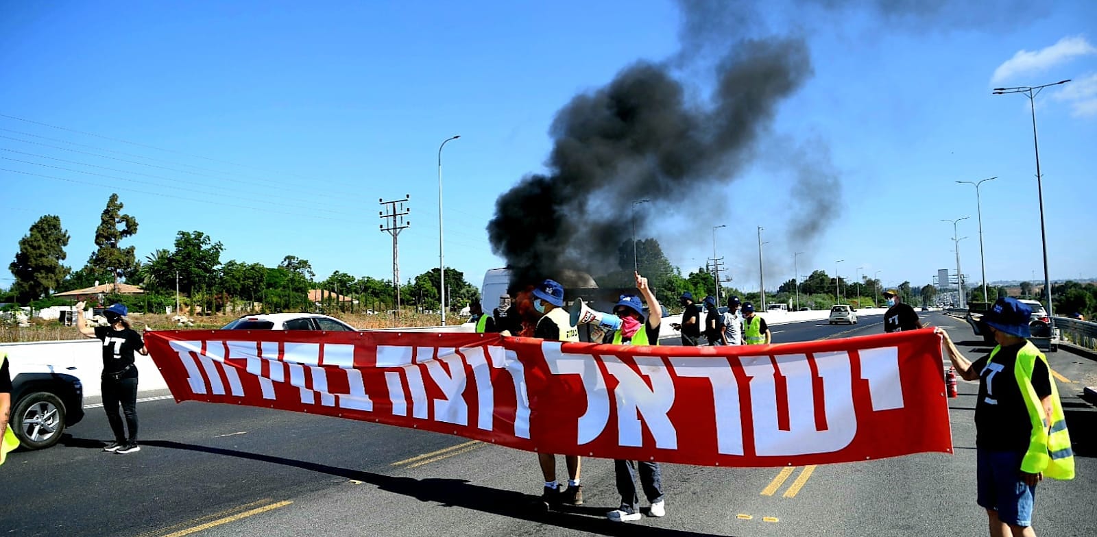 הפגנה נגד הממשלה בכביש 4 צפון / צילום: דנור אהרון