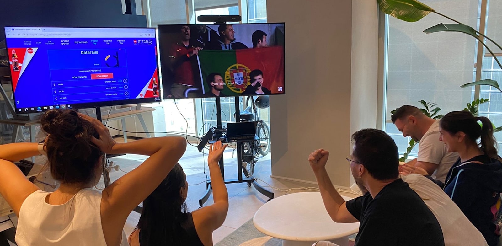 "מהמרים במשרד / צילום: דאטהריילס"