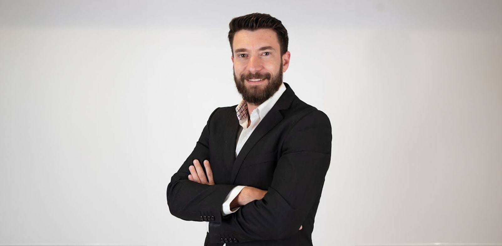 "שמואל בן אריה, מנהל השקעות ראשי בחברת פיוניר / צילום: שרון גולדברג"