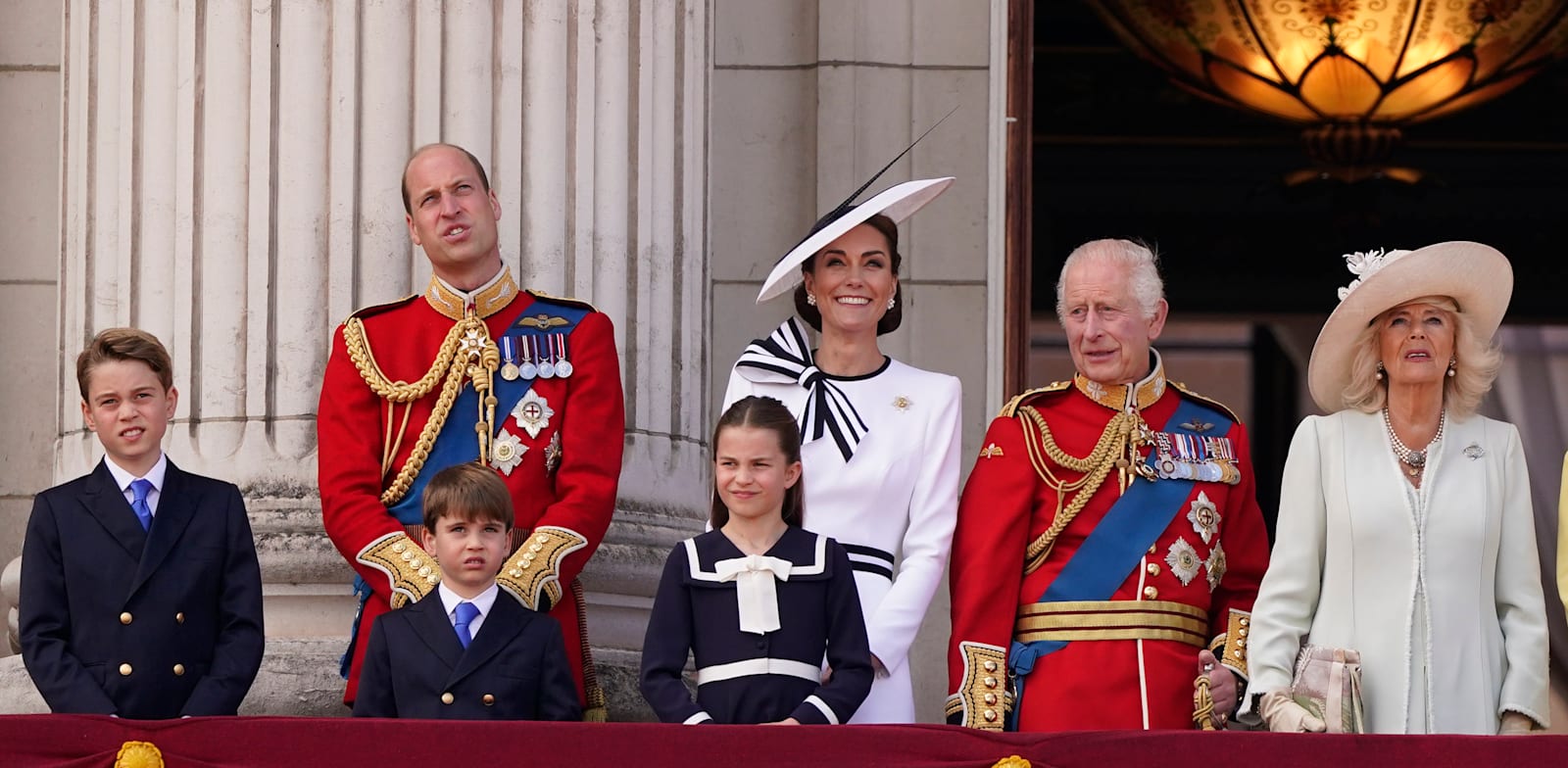 בני משפחת המלוכה הבריטית, לפני כחודש / צילום: ap, Alberto Pezzali