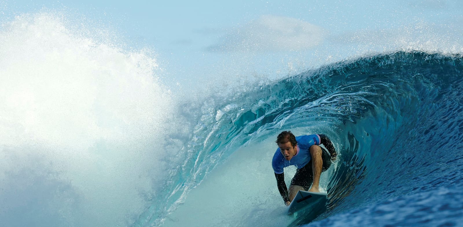 גל הטהופואו בטהיטי / צילום: Reuters, Ben Thouard