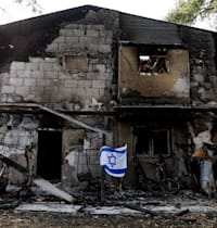 בית שרוף בקיבוץ בארי / צילום: ap, Amir Cohen