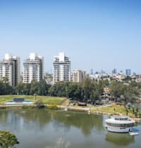 פרויקט The Lake רמת גן. לא רק נוף לים מעלה מחירים / צילום: מטנויה
