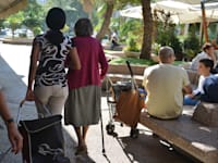 קרוב ל־2,000 עובדי סיעוד זרים עזבו מאז תחילת הלחימה (תמונת אילוסטרציה) / צילום: תמר מצפי