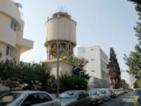 מגדל מים ברח' מאזה בת''א / צילום: תמר מצפי