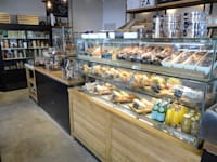 סניף ארקפה / צילום: איל יצהר