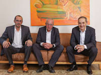 גיל דויטש, רוני בירם ונבות בר / צילום: שי שברו