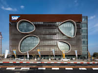 SAP הבניין מבחוץ ברעננה / צילום: יח''צ