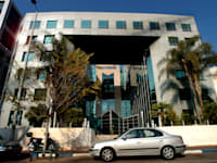 בנין חברת קומברס / צילום: איל יצהר