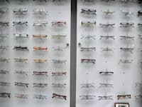 חנות משקפיים / צילום: תמר מצפי