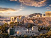 יוון. הפכה אטרקטיבית מאוד בשנים האחרונות / צילום: Shutterstock, Sven Hansche