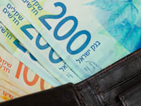 העלאות שכר עשויות לתדלק את האינפלציה / צילום: Shutterstock