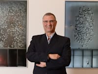 עו''ד דני גבע, השותף המנהל של משרד מיתר / צילום: איל יצהר