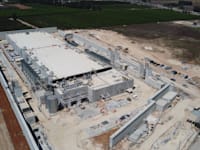 חוות השרתים של אמזון בתנובות שנבנית על ידי קומפאס ואקסייט / צילום: ט. ג. הפקות