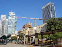 תל אביב. היקפי העסקאות נופלים באופן חופשי / צילום: Shutterstock, Teo K