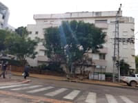 רחוב בן גוריון, כפר סבא / צילום: איל יצהר