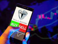 טסלה היא אחת החברת ברשימת השורטים של ג'יי.פי.מורגן / צילום: Shutterstock