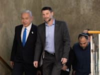 ראש הממשלה בנימין נתניהו ושר האוצר בצלאל סמוטריץ’ / צילום: אלכס קולומויסקי-ידיעות אחרונות