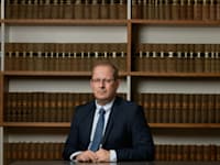 עו''ד רז נזרי / צילום: יונתן בלום