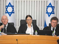 שופטי העליון בדיון בבג''ץ על ביטול עילת הסבירות / צילום: אלכס קולומויסקי-ידיעות אחרונות