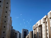 יירוטים של כיפת ברזל מעל אשקלון / צילום: Reuters, Sinan Abu Mayzer