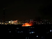 פגיעה מרקטות בעזה / צילום: Reuters, Mohammed Salem