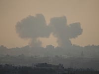 תקיפה של צה''ל ברצועת עזה / צילום: Associated Press, Ariel Schalit