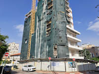 אתר בניה סגור ברמת גן, היום / צילום: טלי בוגדנובסקי