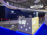 הדוכן הריק של התעשייה האווירית בדובאי, השבוע / צילום: Reuters, Waleed Zein