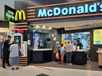 סניף מקדולנדס ברמת גן / צילום: טלי בוגדנובסקי