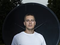 אנדריי טוז / צילום: Reuters, Denis Balibouse