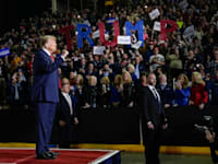 קמפיין הבחירות של דונלד טראמפ בניו המפשייר / צילום: ap, Matt Rourke